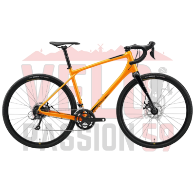 MERIDA Silex 200 – Vélo Gravel Aluminium & Carbone – Shimano Sora – Orange / Noir MERIDA Silex 200 – Vélo Gravel Aluminium & Carbone – Shimano Sora – Orange / Noir