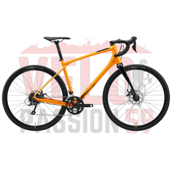 MERIDA Silex 200 – Gravel Polyvalent Aluminium/Carbone – Shimano Sora – Orange / Noir